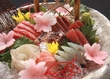 房総半島近海で取れる鮮魚や地元朝採り野菜をふんだんに使い、リーズナブルな価格で「美味しい」を提供しております。「既存過ぎず、創作過ぎず」を料理コンセプトに据え、「上品過ぎず、砕け過ぎず」を基本接客スタイルとし「更なる上質」をお届けしている和風モダンダイニングです。